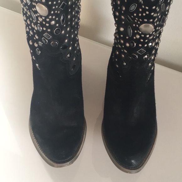 Gorgeous "Boutique" Blk Suede Studded Cowboy Boots - Picture 5 of 8